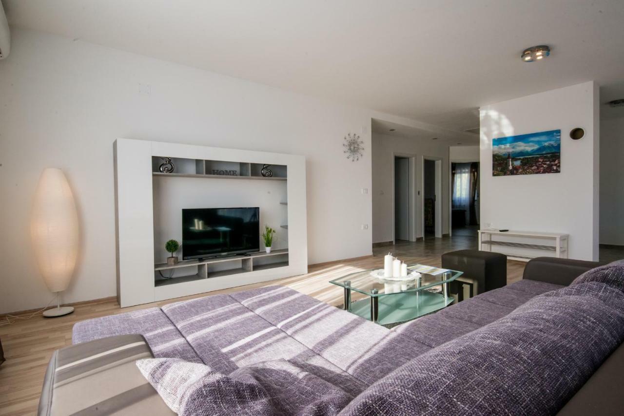 Ferienhaus Bucic بوجي المظهر الخارجي الصورة