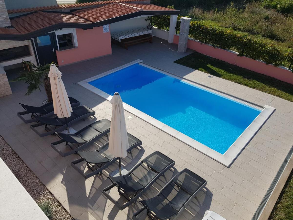 Ferienhaus Bucic بوجي المظهر الخارجي الصورة